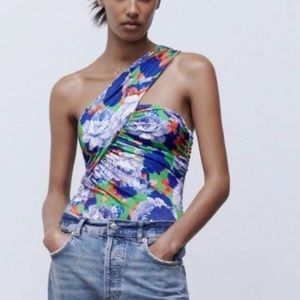 ZARA Floral One Shoulder Bodysuit size medium nwt